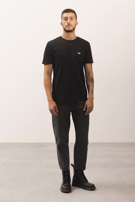  Camiseta Klout Basica Algodon Organico Negro